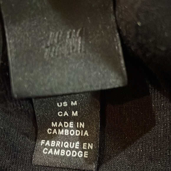 A Preowned H & M Woman size medium black and white Sweatshirt Hoodie with flower - Picture 11 of 12